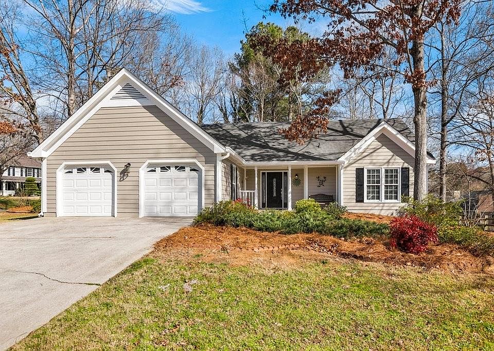 1st image of 2241 Duck Hollow Trce
