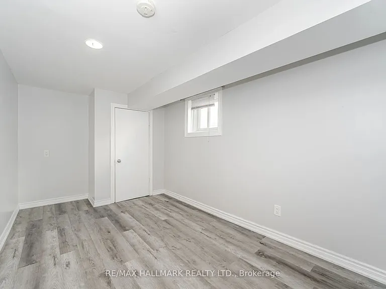 88 Bernick Dr — Photo 16