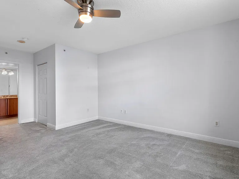 610 Clematis St #418 — Photo 13