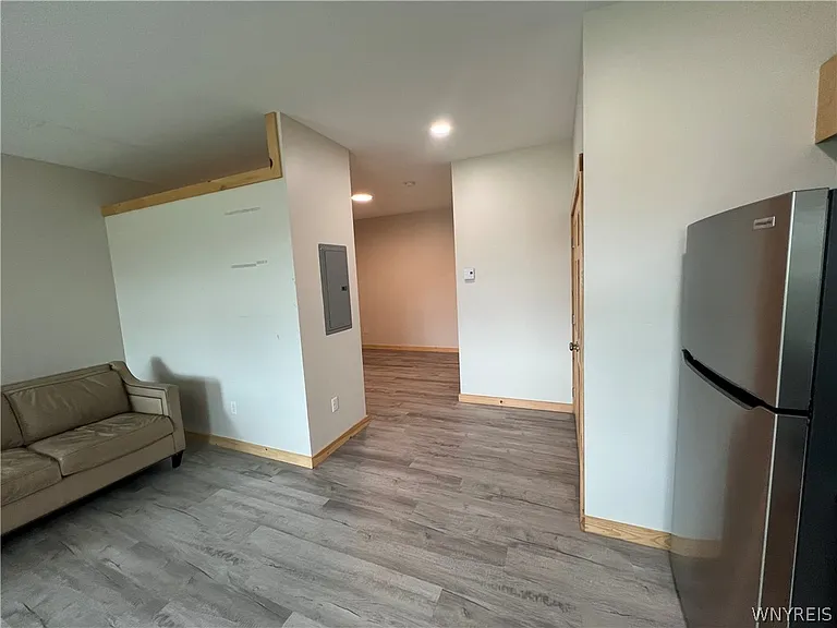 15 Commerce Dr #3 — Photo 4