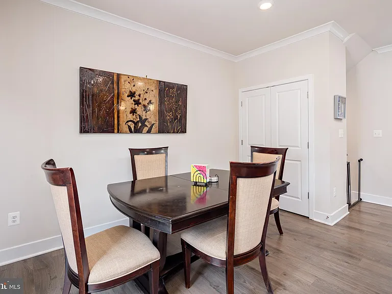 618 Chalcedony Ln — Photo 24