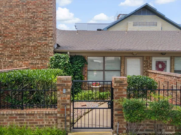 1109 Glenbrook St, Benbrook, TX 76126