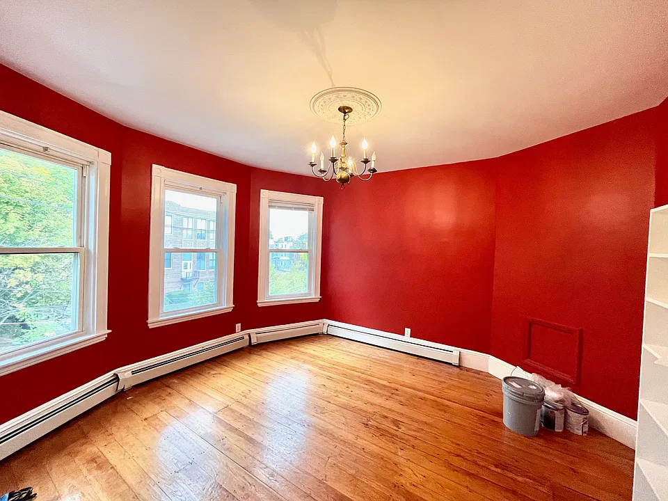 16 Fisher Ave #3