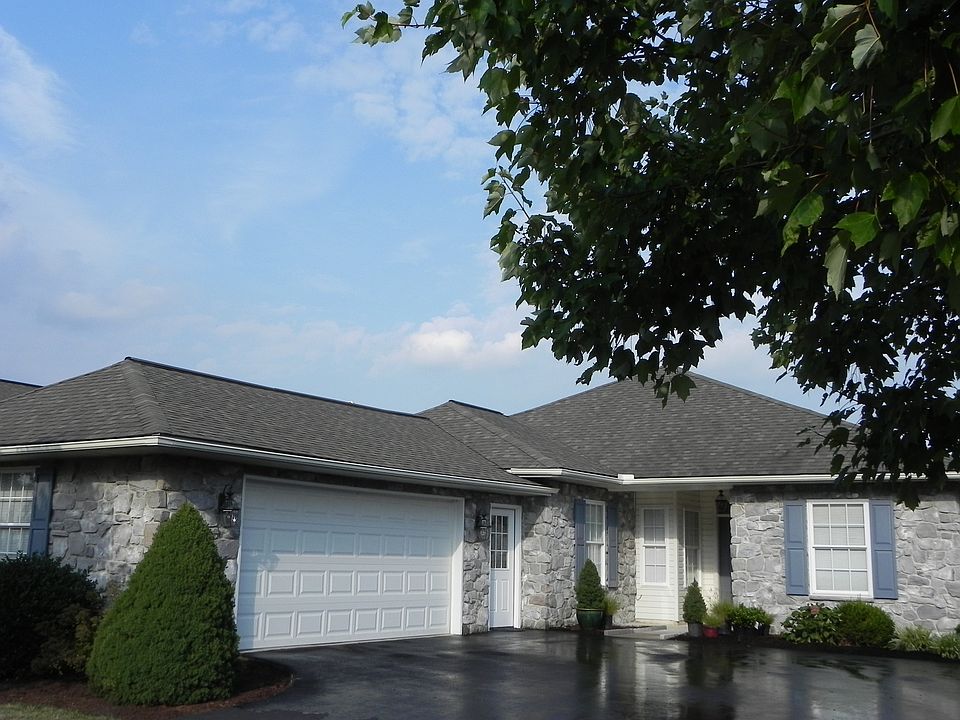 Front view - 3BR/2BA