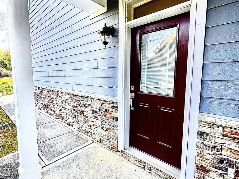 2401 Pecan Ridge Way — Photo 2