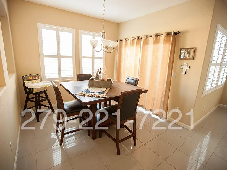8058 Linda Isle Ln — Photo 10