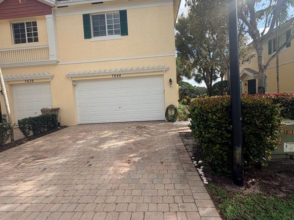 7644 Foxcroft Ln Unit 7644