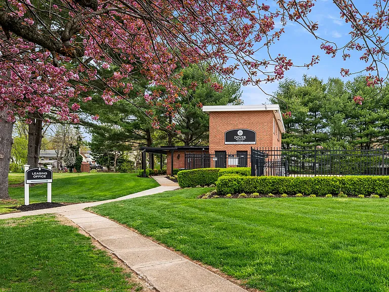 dover-estates-exteriors015