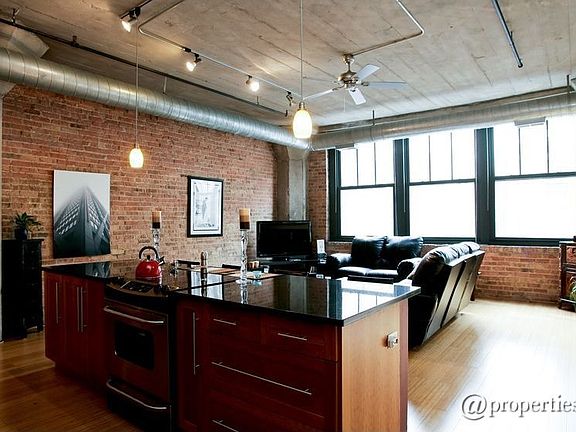 Kitchen/Living Room