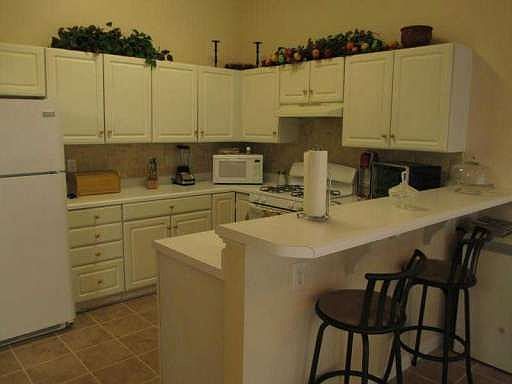 4th image of 2790 Lady Guinevere Ln