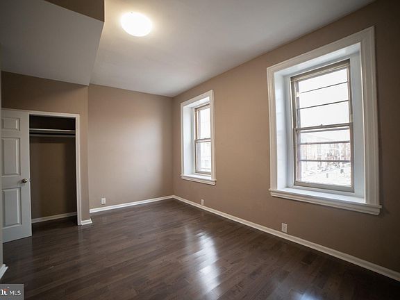 5th image of 1418 W Diamond St #2