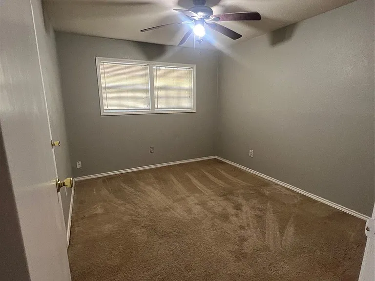 1325 Northbrook Dr — Photo 5