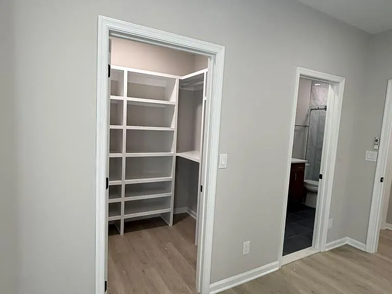 1716 Lake Shore Crest Dr #22 — Photo 9
