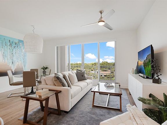 3rd image of 1709 N Tamiami Trl #510