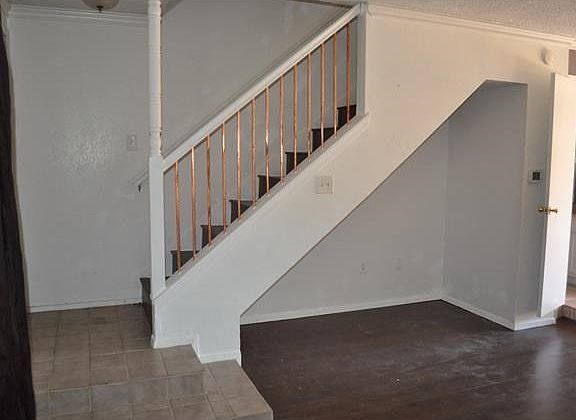 3rd image of 11901 D Swearingen Dr #20