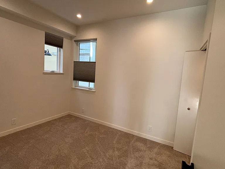 447 Main St #1 — Photo 6