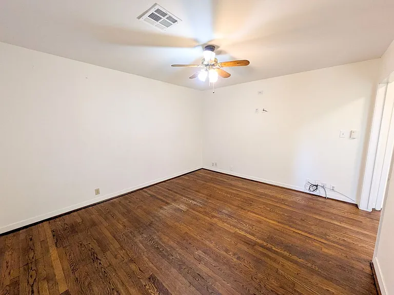 5040 Raleigh Dr — Photo 4