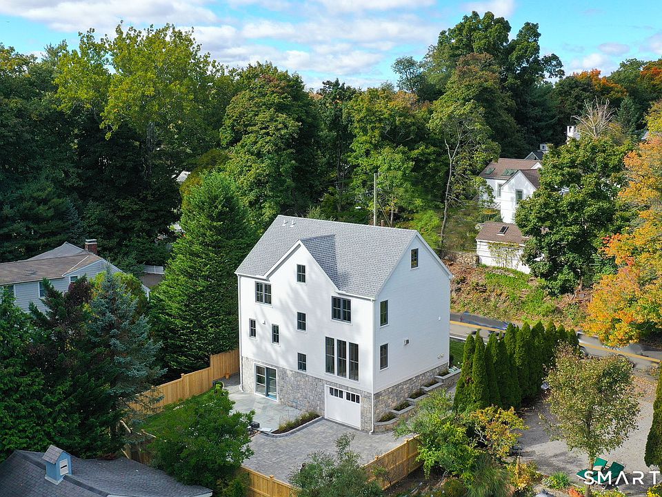 2nd image of 41 Sedgwick Avenue