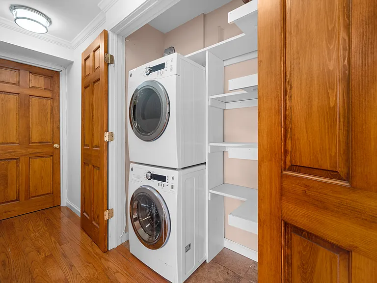 141 Great Neck Rd #2G — Photo 18