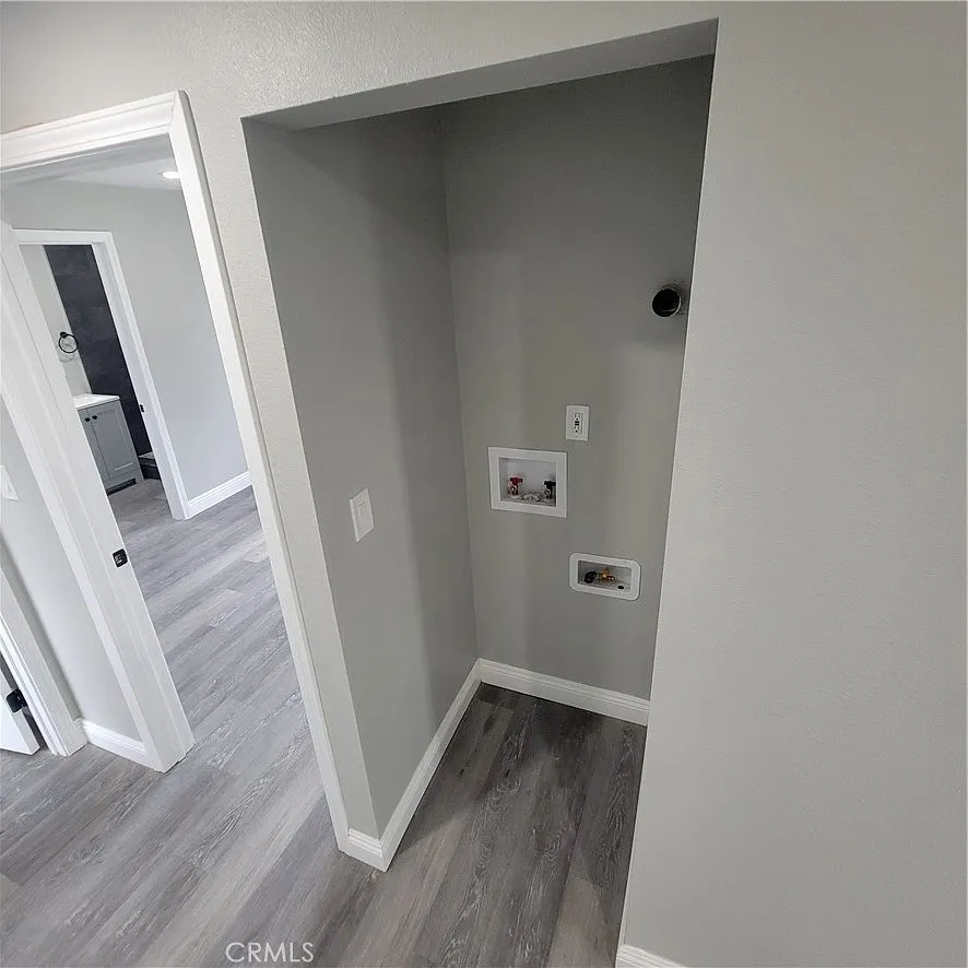 2 bed, 1000 sqft, $2,100 — Photo 4