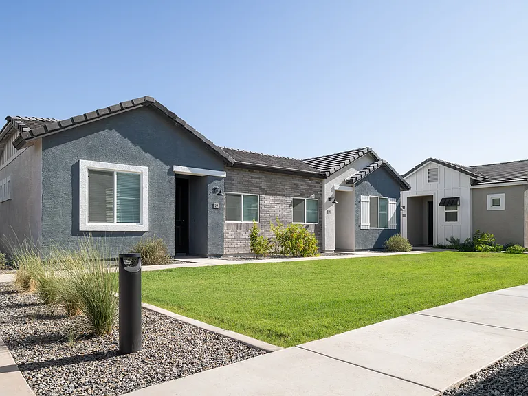 Bungalows on Bowlin — Photo 12