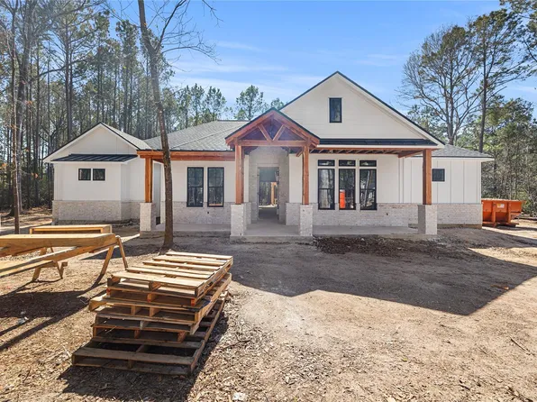 28065 Palomino Dr, Waller, TX 77484