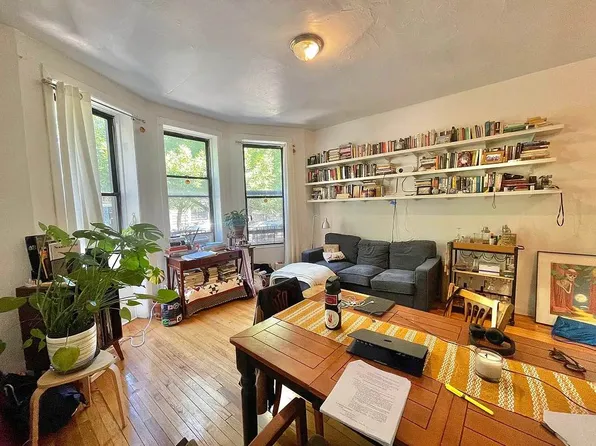 1046 Bergen Street image 1 of 7