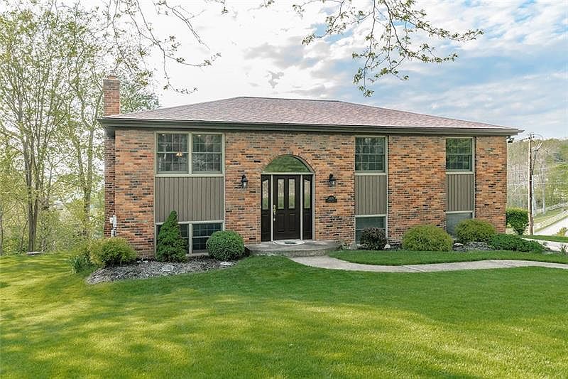 1st image of 2870 Abbey Ln