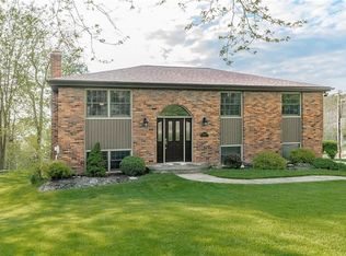 2870 Abbey Ln, South Park, PA 15129