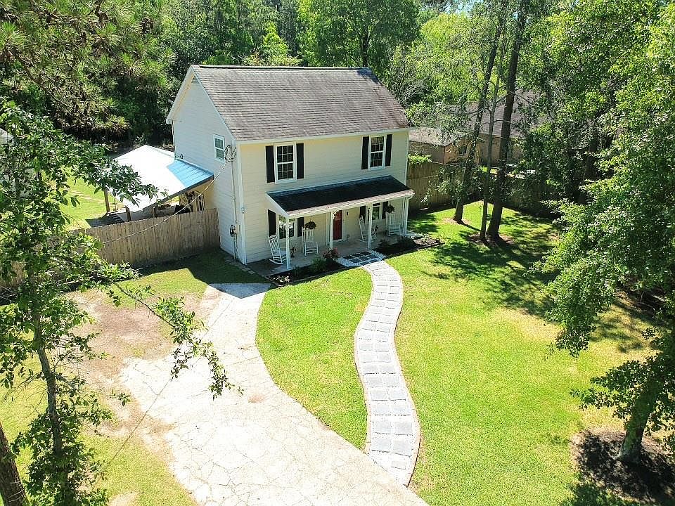 1st image of 32602 Riverwood Dr