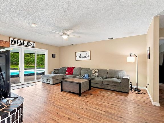 4th image of 9550 PURDY STREET