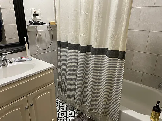 Rented by Brown Harris Stevens | media 16