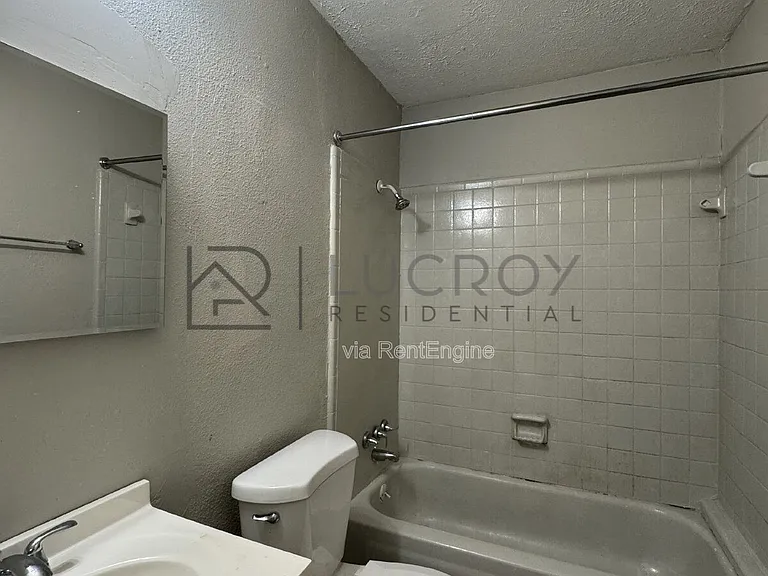 227 Lawrence Rd — Photo 7
