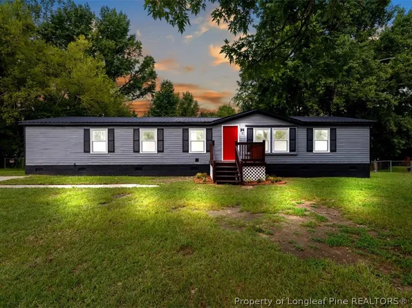 2524 Carriage Rd, Fayetteville, NC 28312