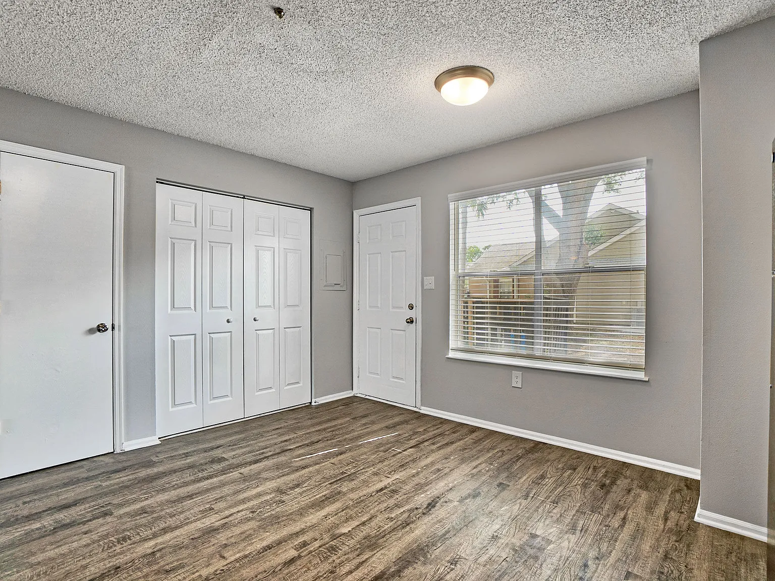 Hillwood Pointe Apartments — Photo 4