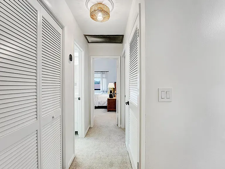 1113 Rainwood Cir W — Photo 15