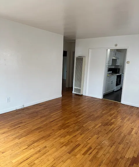 2111 Plant Ave — Photo 6