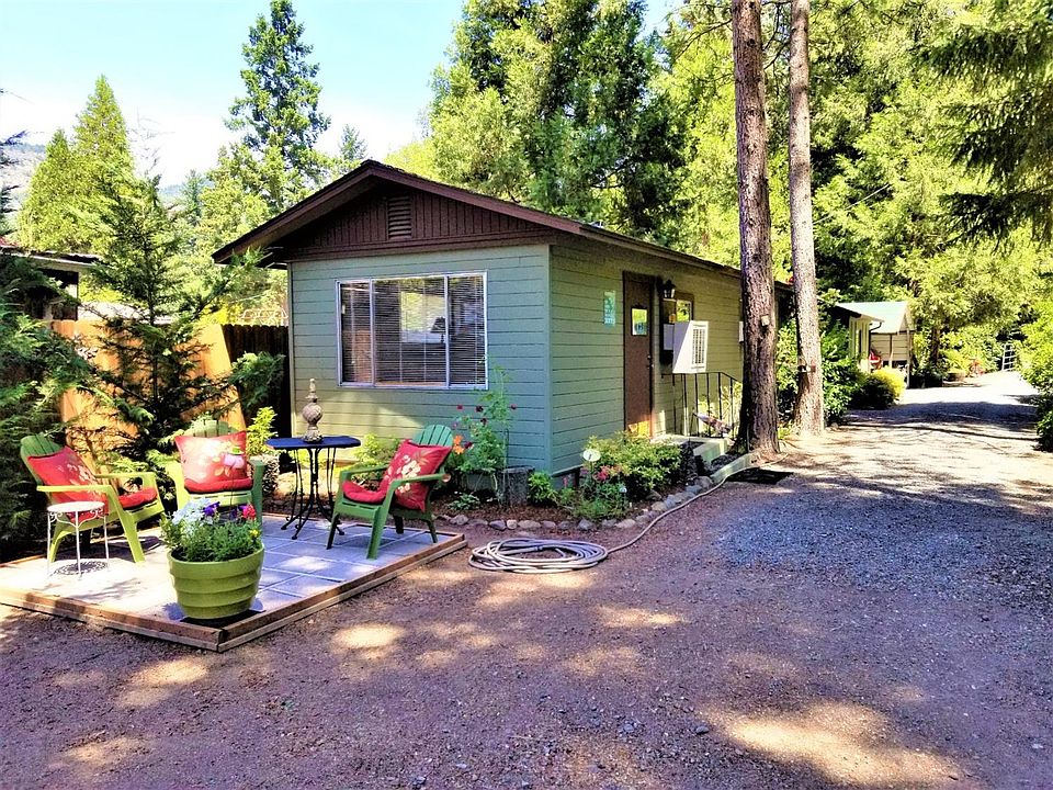 1st image of 225 Whispering Pines Ln