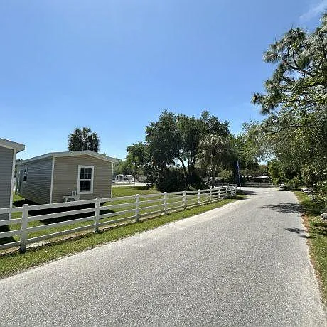 Citrus River Village I — Photo 14