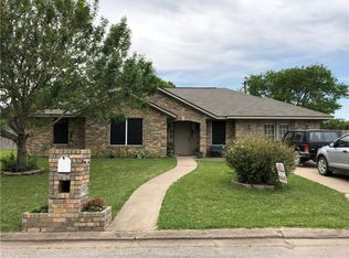 1806 Cheryl Dr, Caldwell, TX 77836