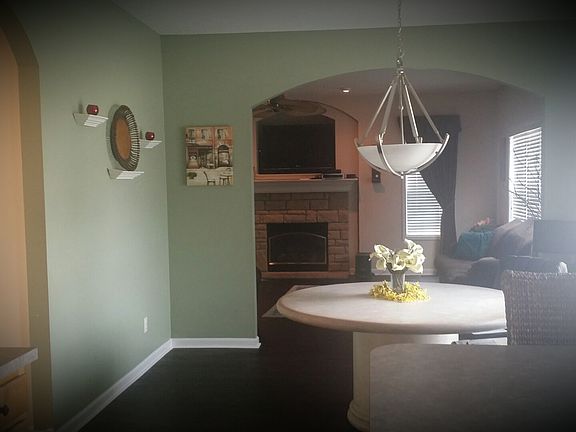 3rd image of 612 Avon Dr