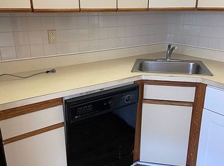 1 Latta Ct, Lawrence Township, NJ 08648