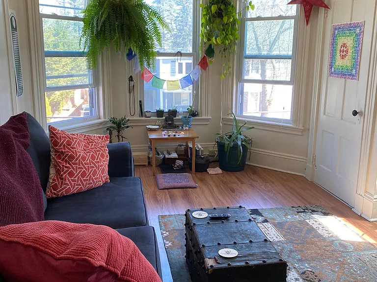193 Warren St #2 — Photo 3