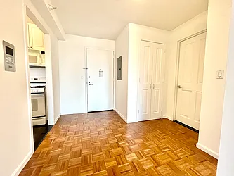 Rented by Addison Property Group