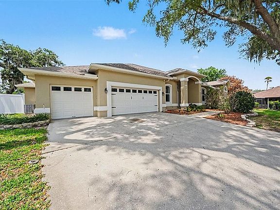 2nd image of 2801 Timbre Shoals Pl