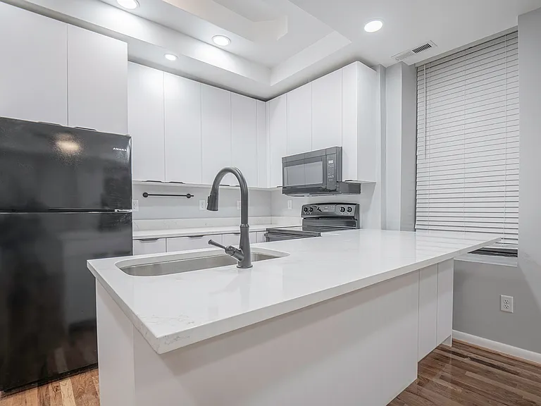 802 Central Ave #5 — Photo 7