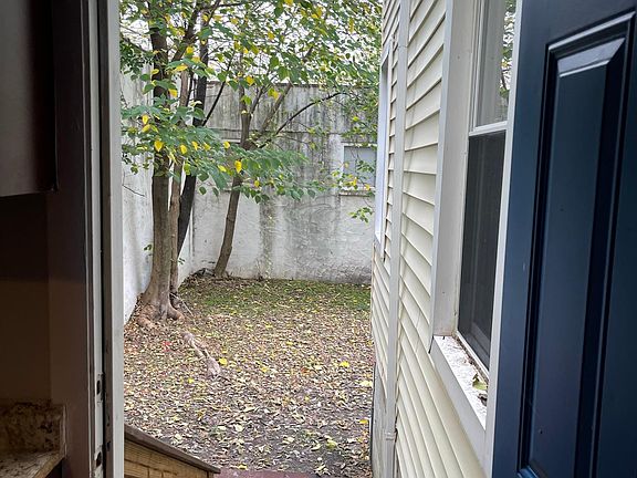 2nd image of 713 Dinwiddie St #A