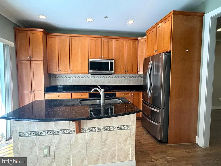 1322 N Danville St — Photo 7