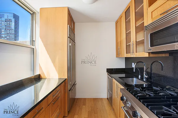 Sold by Compass | media 2