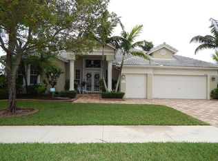 8283 N Lake Forest Dr, Davie, FL 33328